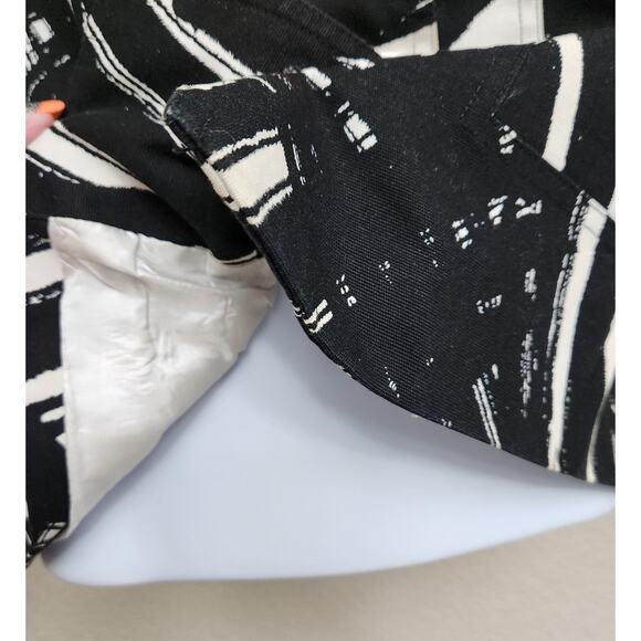 Black White Abstract Print 3 Button Cropped Blazer Large/XL Lined Notched Collar - Picture 3 of 5